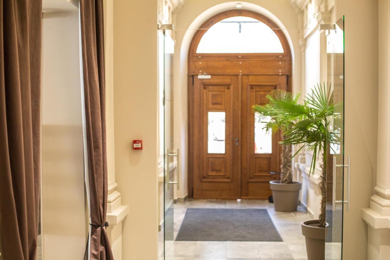 Hotel Grand Hedonist Pančevo Εξωτερικό φωτογραφία