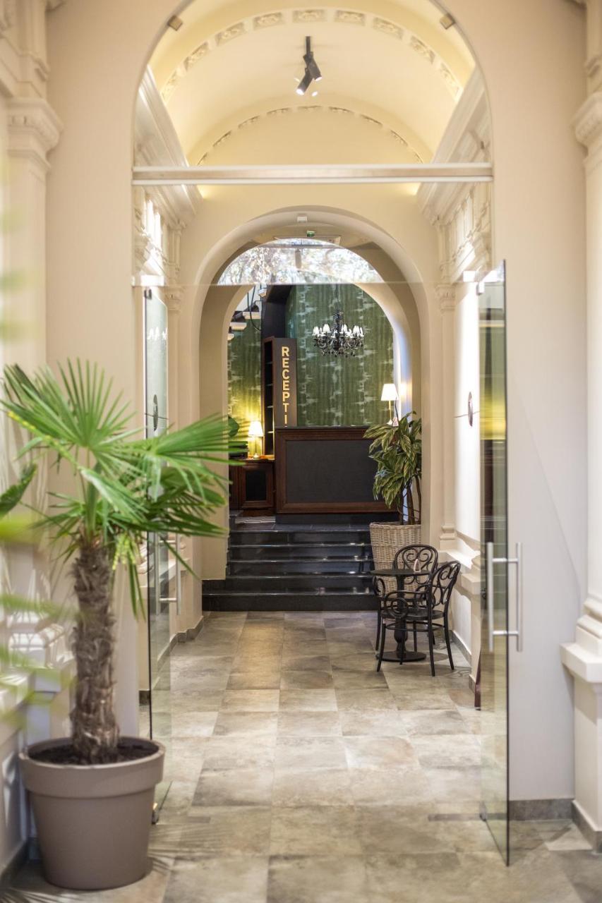 Hotel Grand Hedonist Pančevo Εξωτερικό φωτογραφία