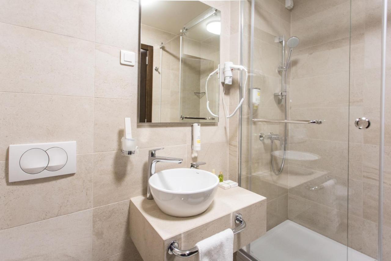Hotel Grand Hedonist Pančevo Εξωτερικό φωτογραφία